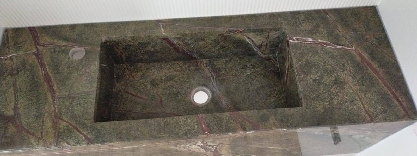 Lavabo en mármol Rain Forest Green